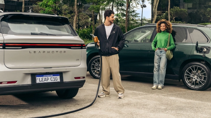 Leapmotor Hadirkan Lifetime Battery Warranty untuk B10 dan C10, Lengkapi Layanan Purna Jual Kendaraan Listrik di Indonesia